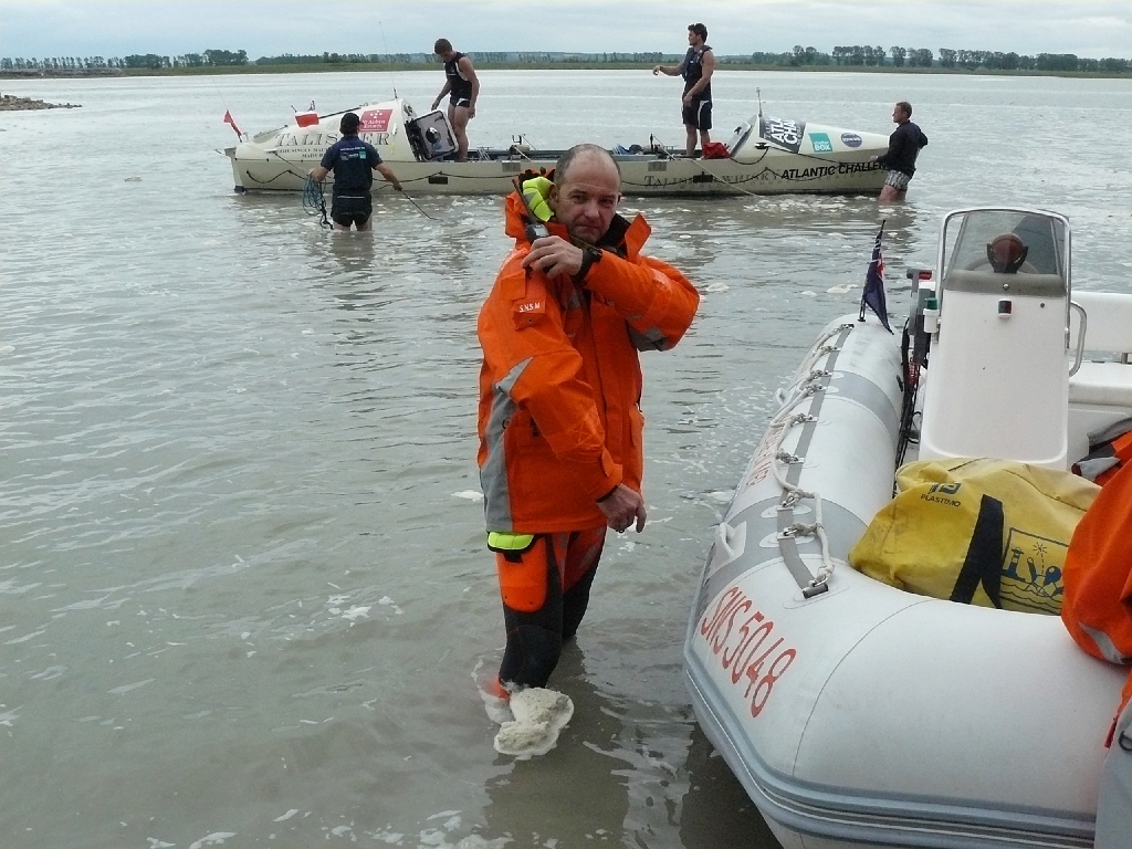 20120703 M2M Mont to Mount Row 083.JPG - The Mont-Saint-Michel sea rescue service kindly offered to accompany the rowers out of the estuary.